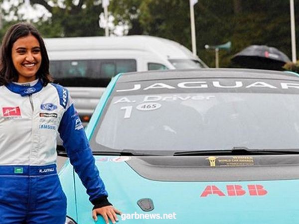 ريما الجفالي.. أول سائقة سعودية برخصة احتراف تنافسية دولية سيارة سباق