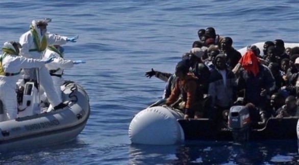 إنقاذ أكثر من 900 مهاجر في البحر المتوسط