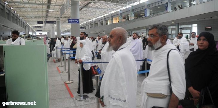 وصول أول رحلة جوية من حجاج بيت الله الحرام إلى السعودية