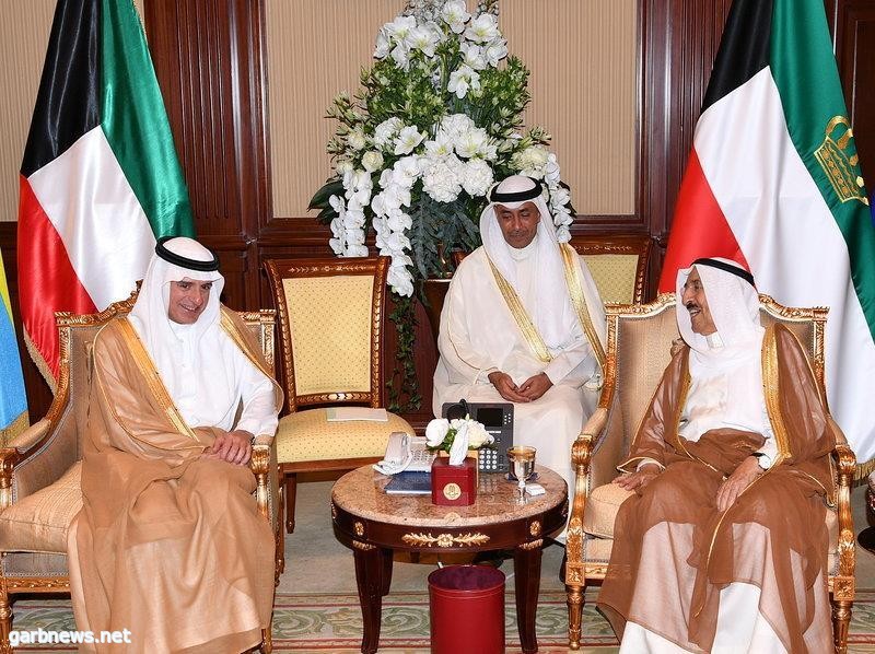 أمير الكويت يستقبل وزير الخارجية السعودي