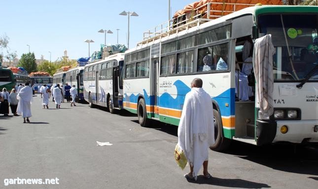 الجوازات”:عقوبة السجن 6 أشهر وغرامة 50 ألف ريال عن كل حاج لمن ينقل الحجاج دون تصريح