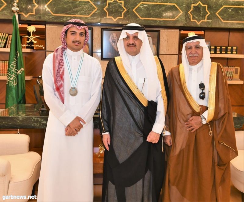 الأمير سعود بن نايف يهنئ الطالب بدر الملحم بفضية أولمبياد الكيمياء