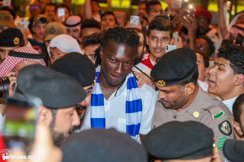 قوميز يصل إلى الرياض وسط إستقبال هلالي كبير