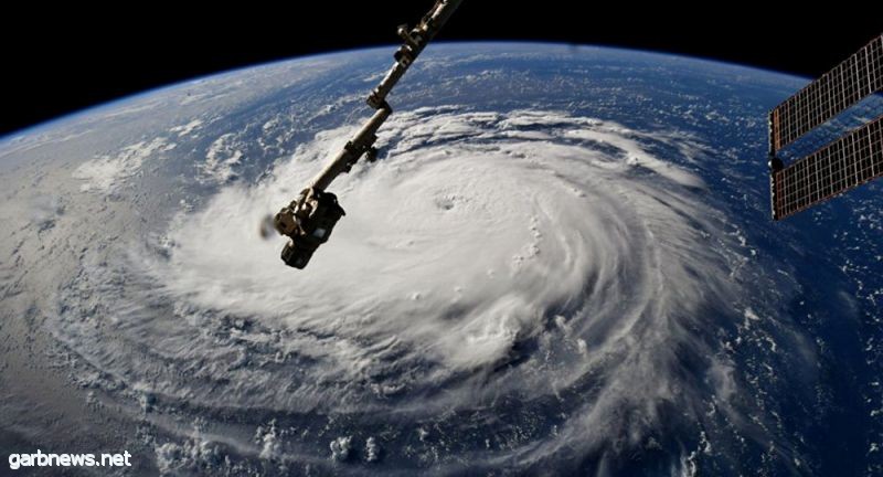 إعصار "مانكوت" الهائل  يضرب الفلبين