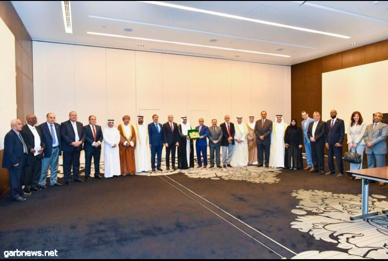 رئيس البرلمان العربي يطلع السفراء العرب في أبو ظبي على الرؤية الشاملة للقضايا الكبري في المنطقة العربية