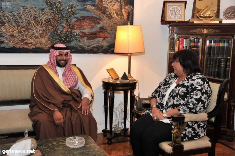سمو وزير الثقافة السعودي يلتقى بوزيرة الثقاقة المصرية في القاهرة
