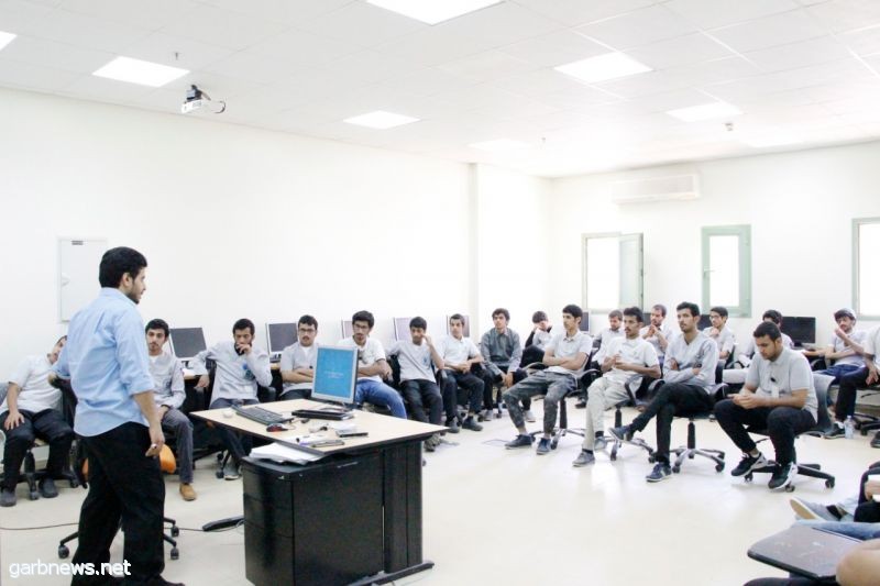 الكلية التقنية بنجران تقيم ورشة عن صيانة الحاسبات