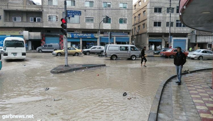 الأردن يعلق دوام المدارس بسبب الظروف الجوية