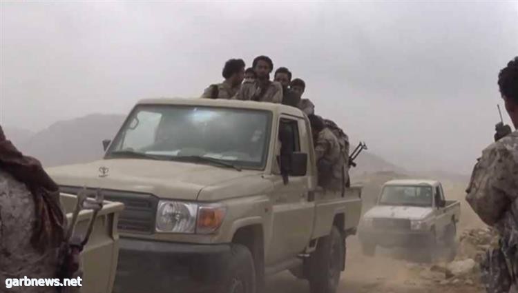 الجيش يسيطر على طريق استراتيجي بصعدة ومقتل 15 حوثياً