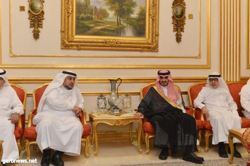 الأمير بدر بن سلطان يعزي مازن بترجي وأشقائه في وفاة والدتهم