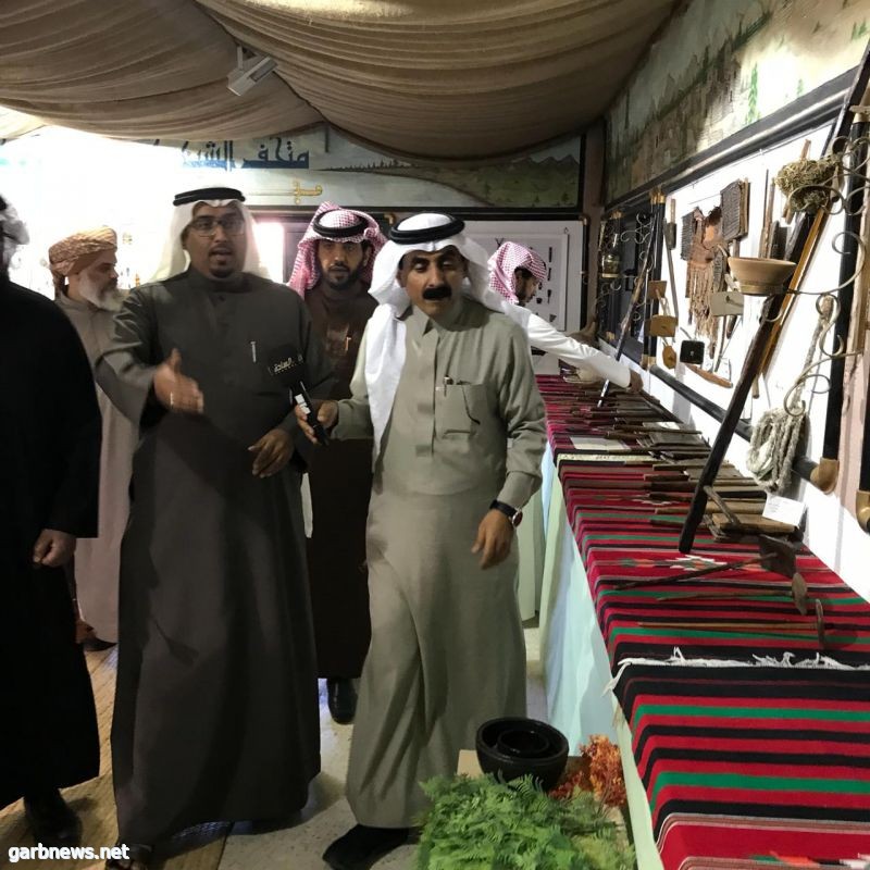 القحطاني يزور متحف الشيخ محمد بن مصبح ببلجرشي