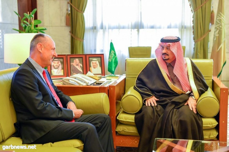 سمو أمير منطقة الرياض يستقبل سفير سويسرا لدى المملكة