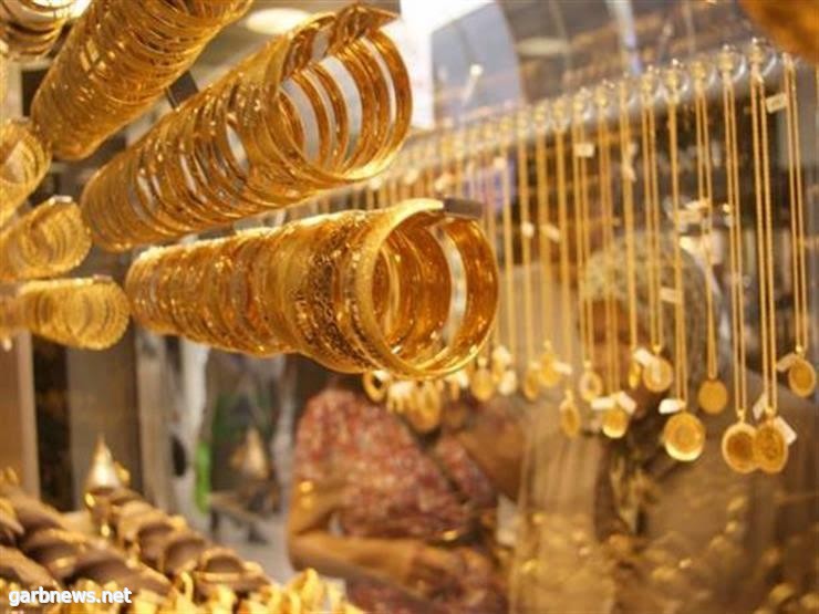 الذهب يسجل ذروة 7 أشهر مع هبوط الدولار