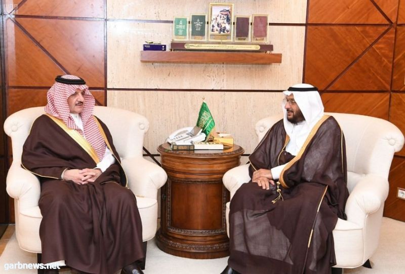 الأمير سعود بن نايف يستقبل مدير الشؤون الصحية بالشرقية