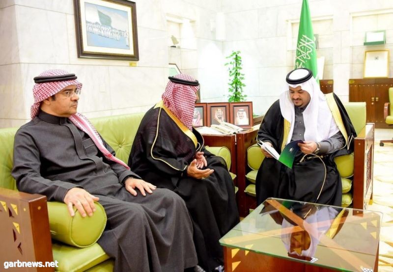 نائب أمير منطقة الرياض يستقبل رئيس مجلس إدارة جمعية إعلاميون