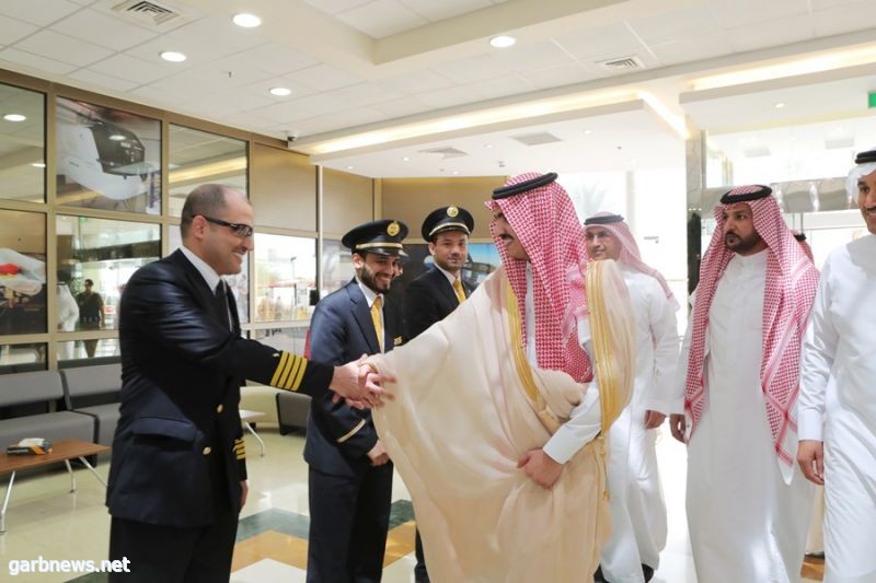 أمير منطقة مكة بالنيابة يزور أكاديمية الأمير سلطان لعلوم الطيران بجدة