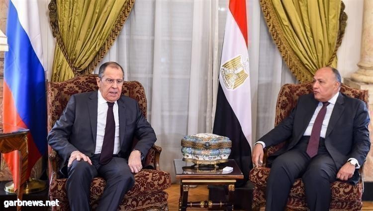 وزيرا خارجية مصر وروسيا : يؤكدان العمل بغية إيجاد تسوية سلمية للأوضاع في الشرق الأوسط