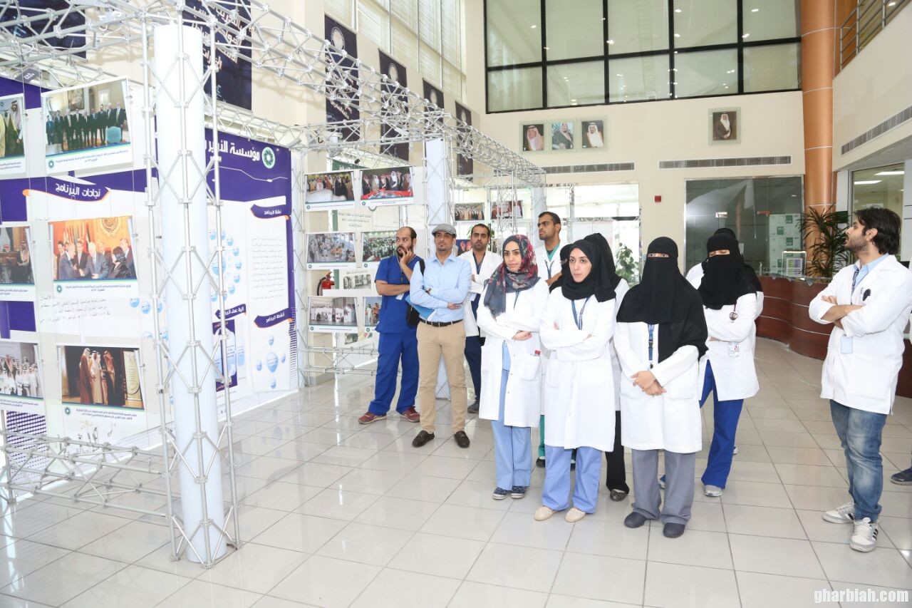 ٢٢ طبيب وطبييه يطلعون على مشاريع وبرامج مؤسسة الأمير محمد بن فهد الإنسانية وصندوق شفاء  