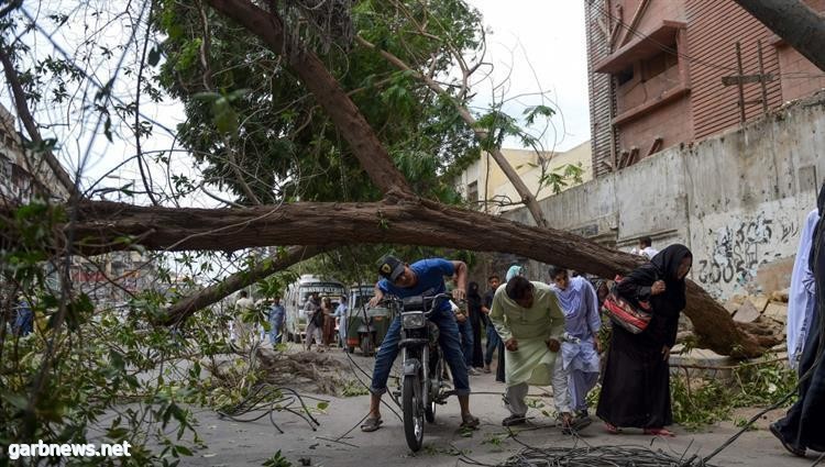 24 قتيلاً جراء موجة طقس سيئ في باكستان