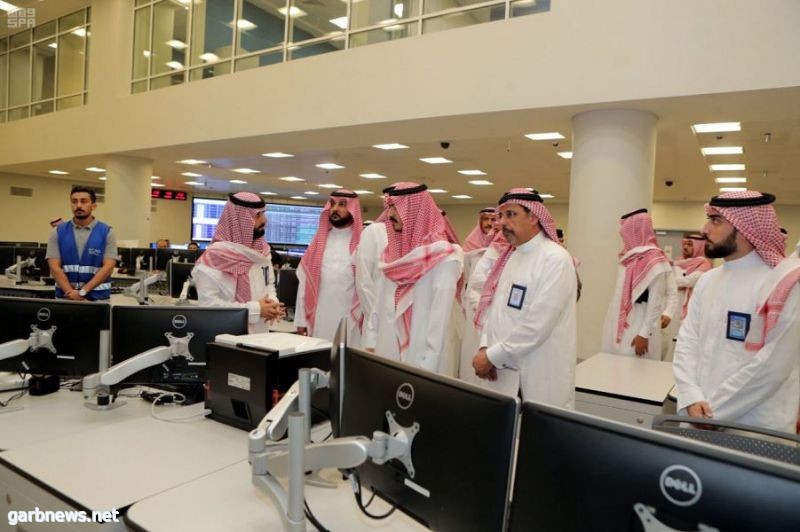 الأمير بدر بن سلطان يتفقد مطار الملك عبدالعزيز الدولي الجديد