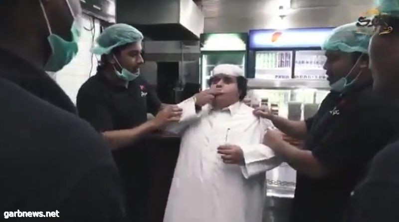 إعلان لمشهور سوشيال ميديا بأحد المطاعم يصور ذوي الهمم من الصم على أنهم مساكين والمجتمع يطالب بالمحاسبة