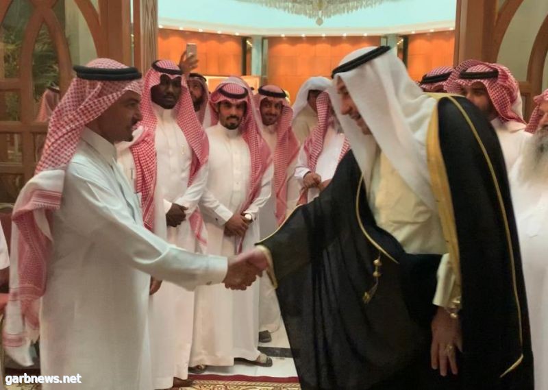 الشيخ فيصل الحمود يشارك آل المليحي وقبيلة سبيع العزاء في وفاة فقيدهم الشاعر بدر بن زيد المليحي