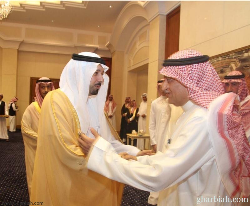  سمو أمير منطقة مكة المكرمة يعزي في وفاة والدة خالد وعبدالعزيز بن لادن