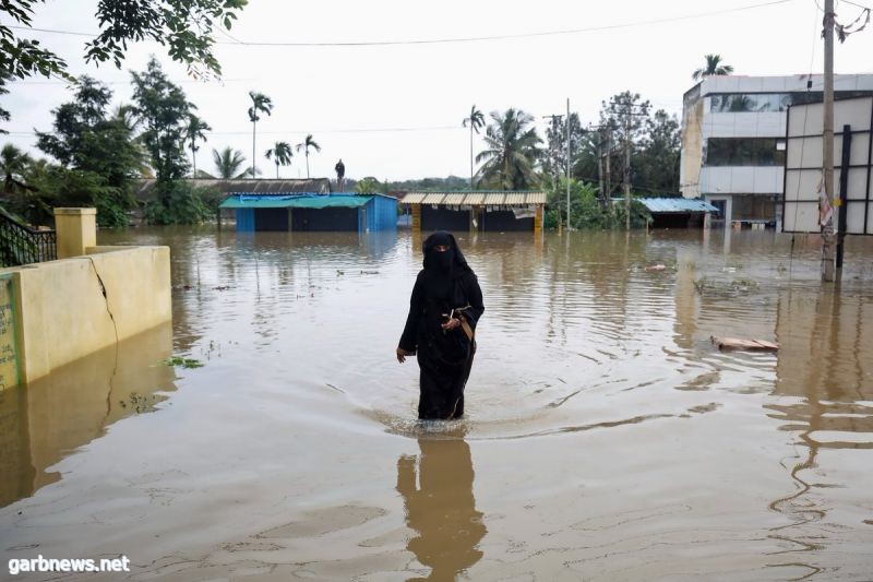 الفيضانات تودي بحياة أكثر من 270 شخصاً في الهند وتشرد مليوناً
