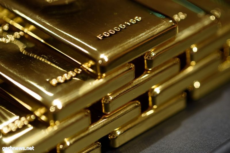 الذهب ينخفض مع انحسار الطلب على الملاذ الآمن
