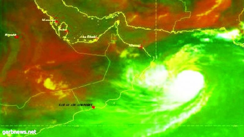 الأرصاد الجوية بسلطنة عمان :إعصار هيكا تعبر مصيرة ورأس مدركة اليوم مع أمطار غزيرة