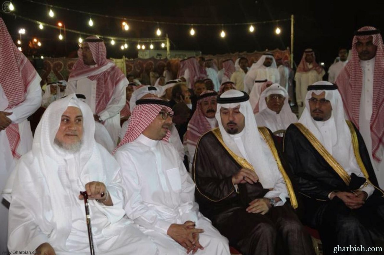  أمير مكة المكرمة يقدم العزاء في وفاة الدكتور سليمان فقيه