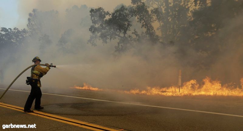 حرائق غابات جنوب كاليفورنيا تهدد المنازل