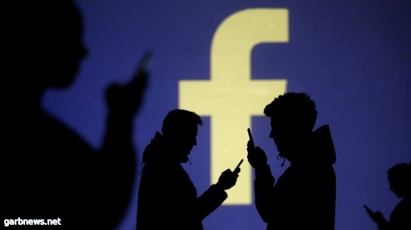 هل يتجسس "فيسبوك" على كاميرات آيفون؟