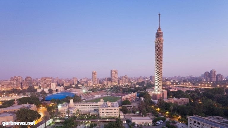 انتحار طالب من أعلى برج القاهرة في مصر