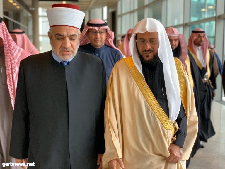 وزير الشؤون الإسلامية يصل الأردن ليترأس اجتماع المجلس التنفيذي لمؤتمر وزراء الأوقاف