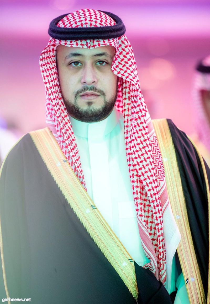سمو نائب أمير القصيم يعزي أسرة الزويد في وفاة والدة نائب رئيس غرفة المنطقة