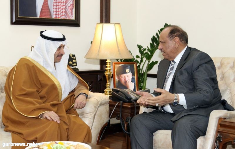 سفير المملكة لدى الأردن يلتقي وزير الداخلية الأردني