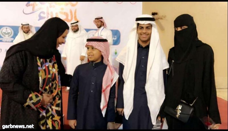 الأميرة الدكتورة أضواء تُكرم ذوي شهداء الواجب في مهرجان معية الخبراء٤ في القصيم