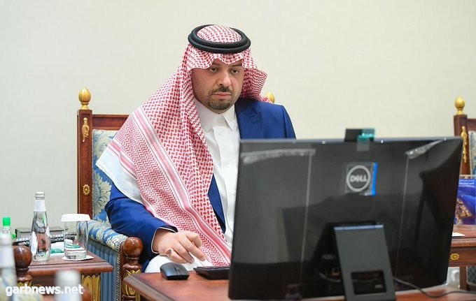 سمو الأمير فيصل بن خالد بن سلطان يلتقي عبر الاتصال المرئي مدير الشؤون الصحية بـالحدود الشمالية