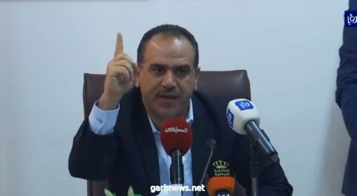 فيروس كورونا يطيح بوزير الزراعة الأردني