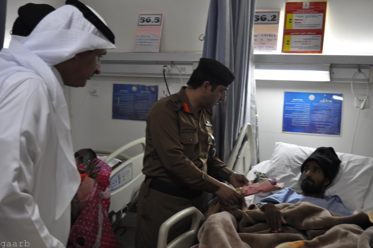 مدير عام صحة نجران ومدير مرور المنطقة يزوران المرضى المنومين بالمستشفيات