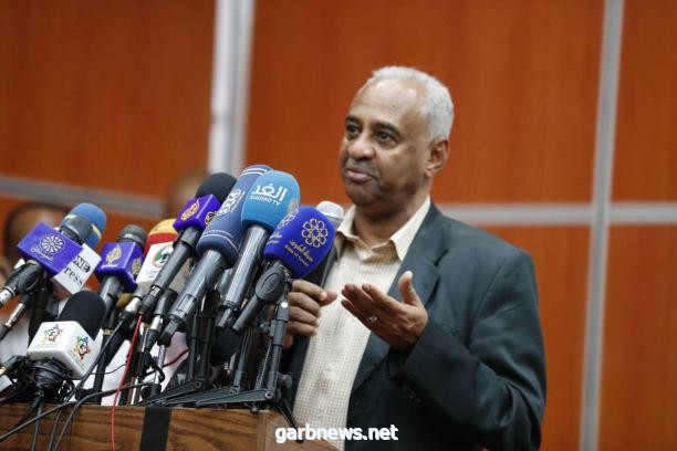 وزير الثقافة السودانى  : خروقات واسعة للحظر الصحي  وحريصون على تطبيق الإجراءات