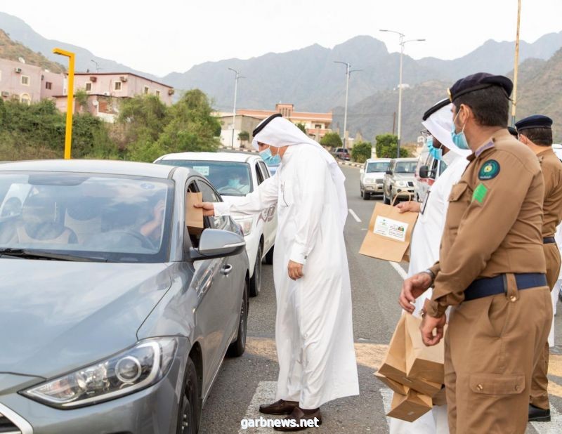 تدشين مبادرة مرحباً الف في عسير .. تنزه بحذر في رجال المع