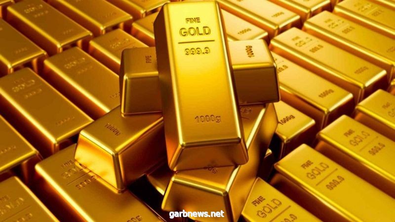 الذهب يسجل ذروة جديدة مع تراجع الدولار