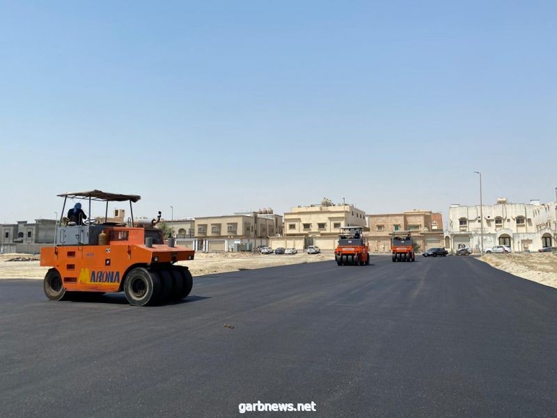 بلدية القطيف تبدأ بأعمال صيانة وتطوير وسفلتة شوارع في حي الكوثر بسيهات