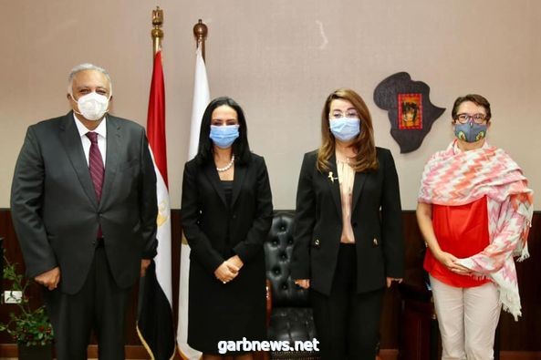 السيدة غادة والي تهنئ مصر لاستضافة منظمة تنمية المرأة التابعة لمنظمة المؤتمر الاسلامي