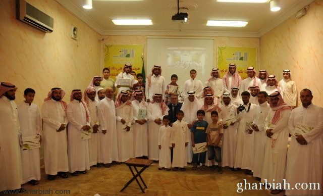 1200 متدرباً ومتدربة في دورة الخط العربي بأدبي الطائف