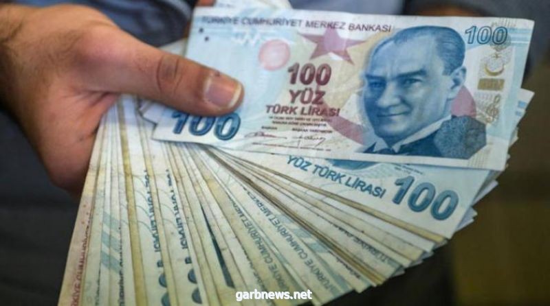 الليرة التركية تهوي إلى مستوى قياسي جديد وتقترب من مستوى 8 ليرة للدولار