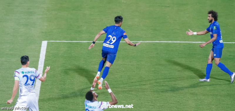 الهلال يتغلب على أبها ويتأهل لنهائي الكأس