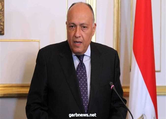 مصر : وزير الخارجية يعود إلى أرض الوطن بعد التوقيع  على "بيان العلا" الخاص بالمصالحة العربية.